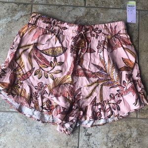 Linen shorts size large